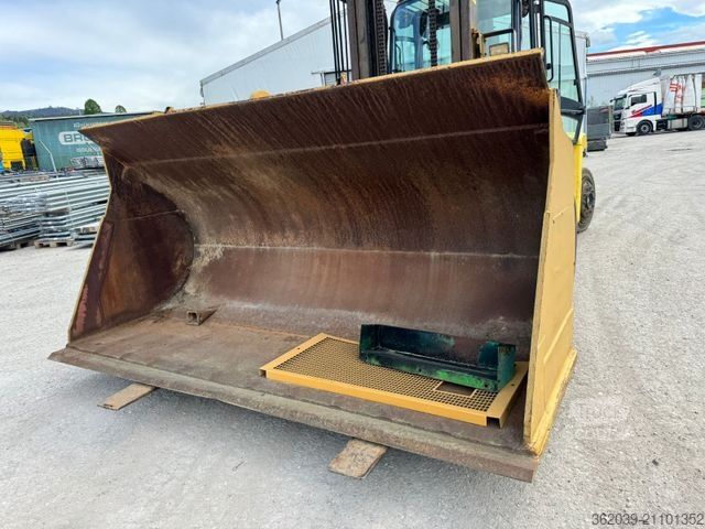 Погрузчик с колёсным шасси CATERPILLAR 966G ES NUR DER SCHAUFFEL 4,2 CUBIC WINKELBAUER