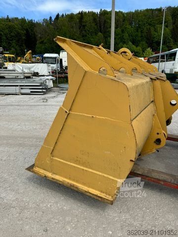 Погрузчик с колёсным шасси CATERPILLAR 966G ES NUR DER SCHAUFFEL 4,2 CUBIC WINKELBAUER