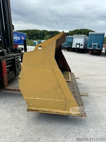 Погрузчик с колёсным шасси CATERPILLAR 966G ES NUR DER SCHAUFFEL 4,2 CUBIC WINKELBAUER