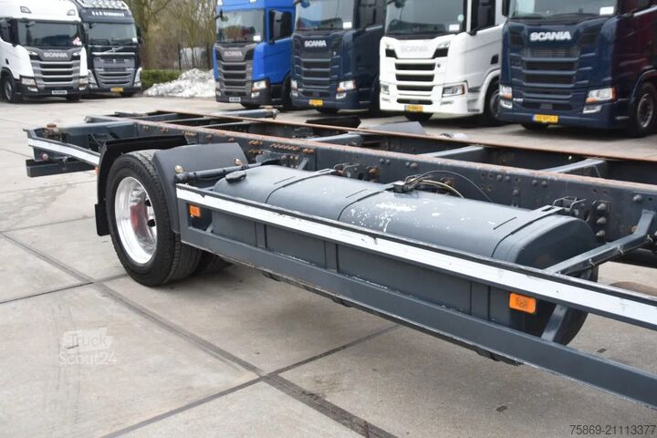 Chasis con cabina Volvo FM 340 4x2 - EURO 5 - 935 TKM - AIRCO - CAB HEA...