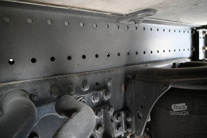 Camion frigorifique MAN TGS26.440  Supra 1150U MT Bi Temp Rohrbahnen LBW