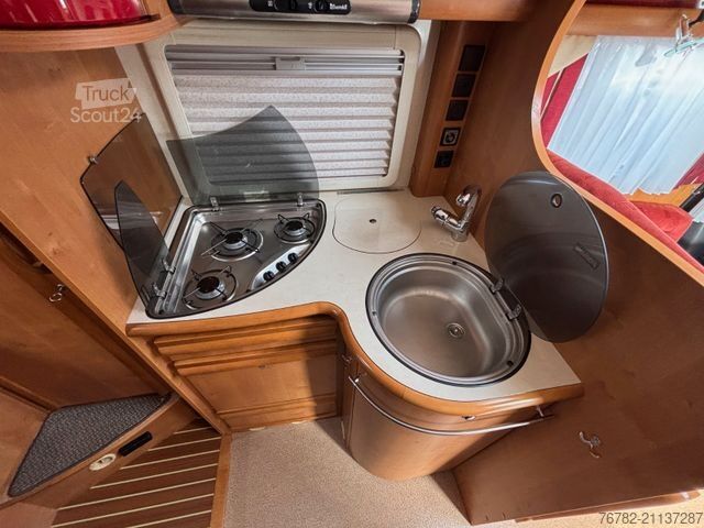 Integrated camper RAPIDO 983F/Hubbett/Klima/Solar/SAT/TV/Markise/1.Hand