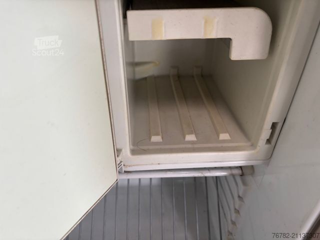 عربة تخييم VOLKSWAGEN LT-28 Westfalia