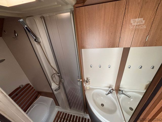 Camper semintegrato EURAMOBIL Profila 670SB Luftfederung*ZR neu*1. HAND