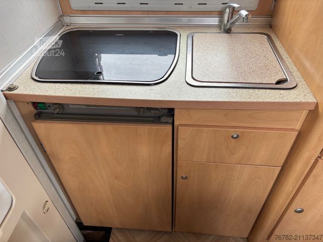 Capucine BÜRSTNER A-532-2 Active SAT Solar Grüne Plakette 4