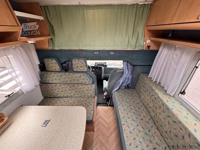 Capucine BÜRSTNER A-532-2 Active SAT Solar Grüne Plakette 4