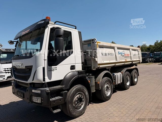 Billenő teherautó IVECO TRAKKER 450 8X4 DAUTEL Bordmatic 130.000km!