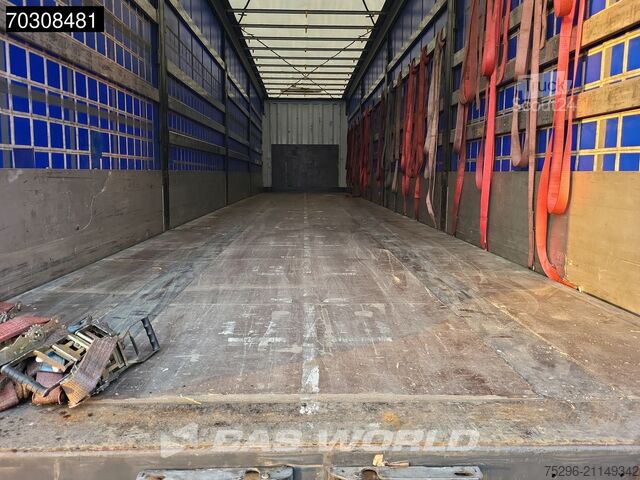 Schiebeplanen Krone SD 3 axles Anti Vandalism Sliding Roof