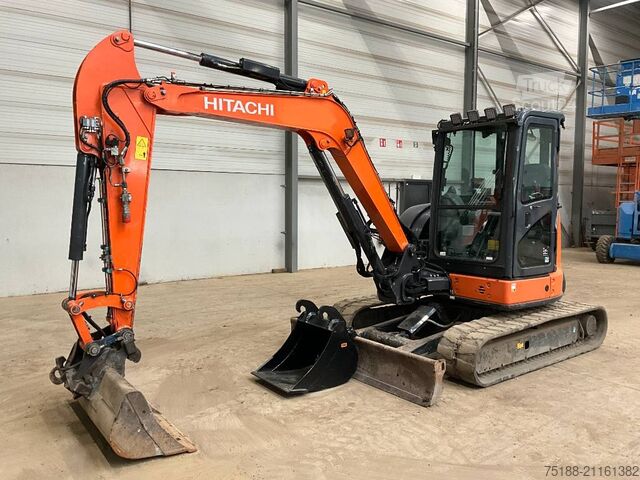 Minibagr Hitachi ZX 55 U-5 A CLR