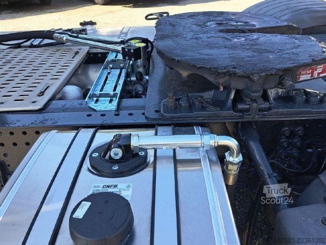Tracteur routier standard IVECO AS440S48T/P