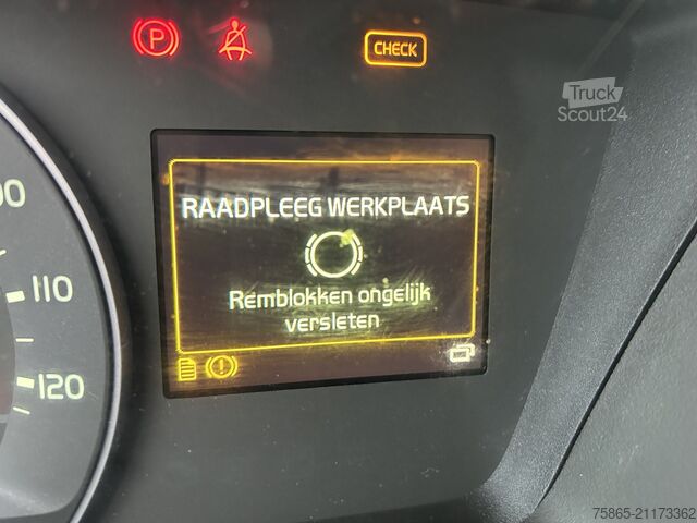 Standaard-SZM Volvo FM 370 Globetrotter / 960 dkm / 2 Tanks / Full ...