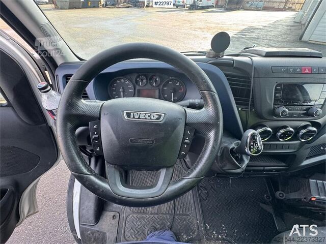  Iveco 35S16 Box truck w/ side door and lift