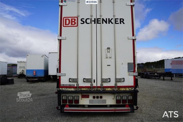   Trailer-Bygg drawbar trailer with full side openin