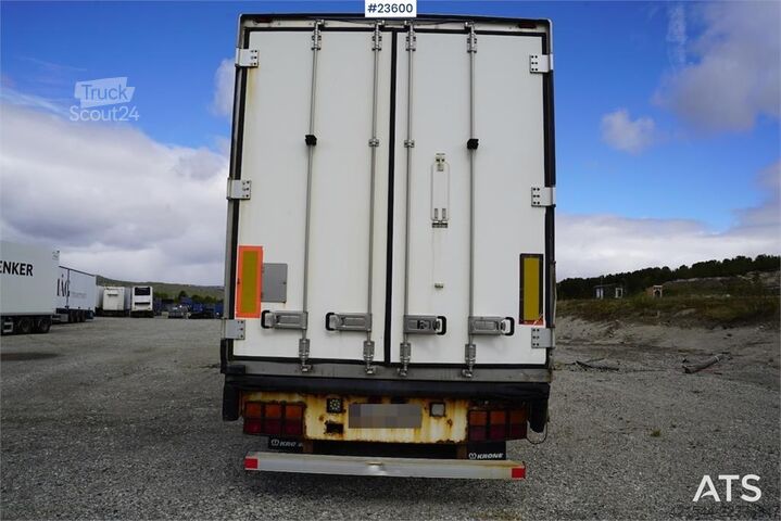 Box body Krone curtain-side trailer with full side opening