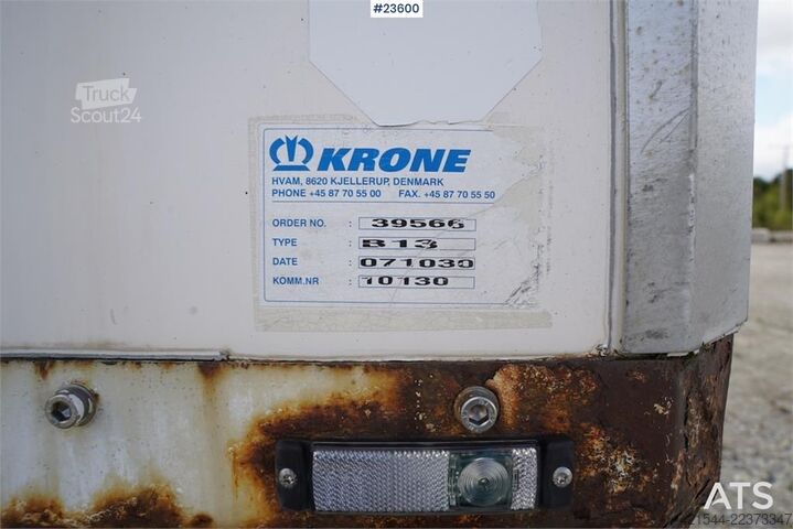 Box body Krone curtain-side trailer with full side opening