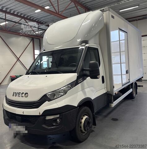  Iveco Daily 70C18 Box Truck – Full Side Opening – 11 Pal