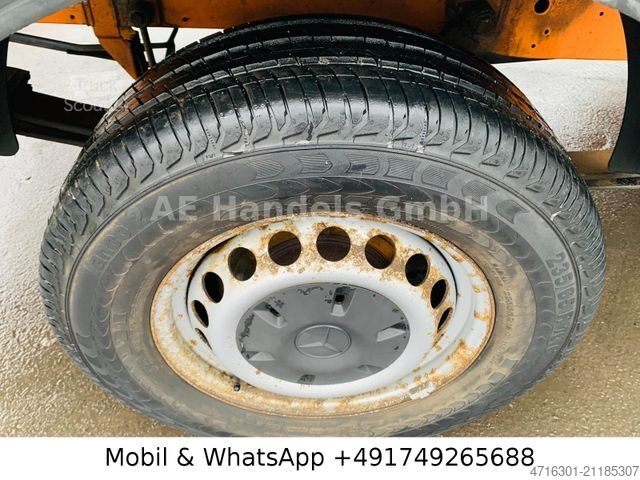 Pritschenwagen MERCEDES-BENZ Sprinter II 310 CDI Pritsche DoKa *Manual/5+1