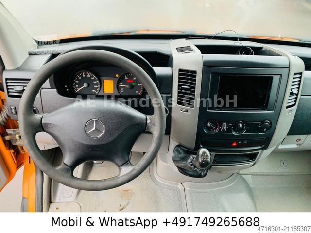 Pritschenwagen MERCEDES-BENZ Sprinter II 310 CDI Pritsche DoKa *Manual/5+1