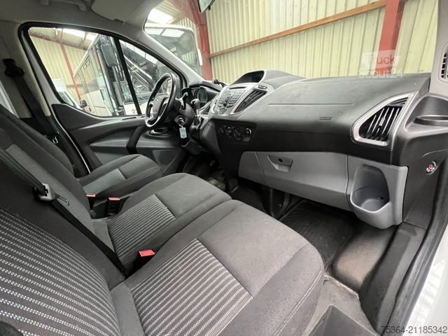 Minibus FORD Transit Custom 2.0 TdCi L1H1 9Sitze Motor Defect