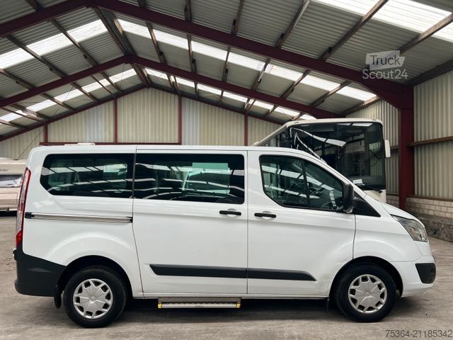 Minibus FORD Transit Custom 2.0 TdCi L1H1 9Sitze Motor Defect