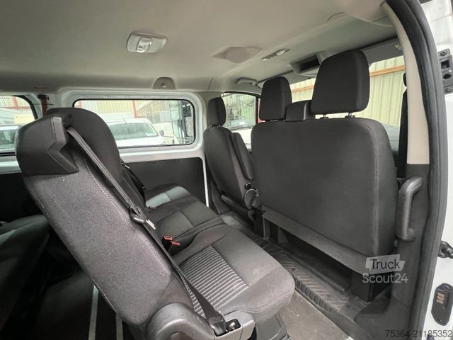 Minibus FORD Transit Custom 2.0 TdCi L1H1 9Sitze Motor Defect