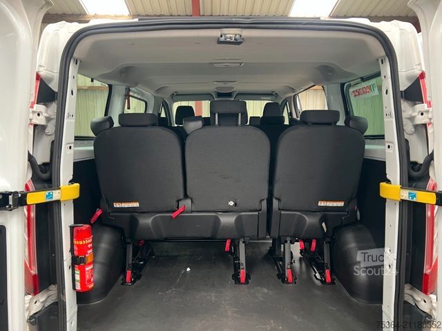 Minibus FORD Transit Custom 2.0 TdCi L1H1 9Sitze Motor Defect