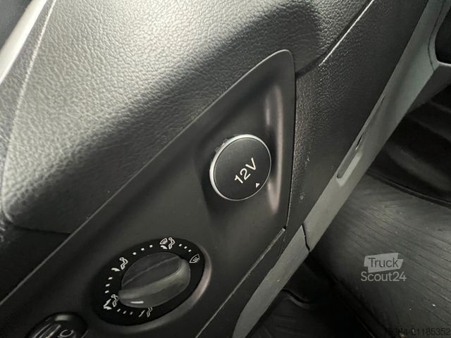 Minibus FORD Transit Custom 2.0 TdCi L1H1 9Sitze Motor Defect