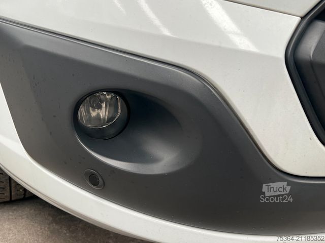 Minibus FORD Transit Custom 2.0 TdCi L1H1 9Sitze Motor Defect