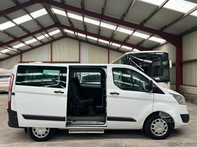 Minibus FORD Transit Custom 2.0 TdCi L1H1 9Sitze Motor Defect