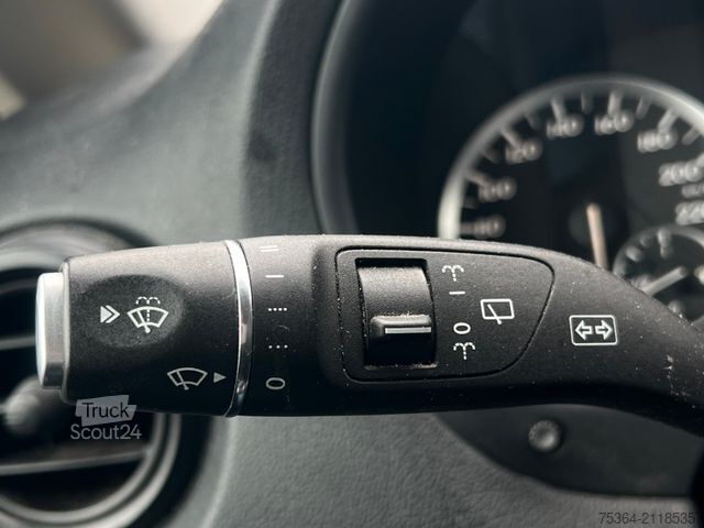 Minibuss MERCEDES-BENZ Vito 111 Cdi BlueTEC 9 Sitze Klima Navi Tempomat