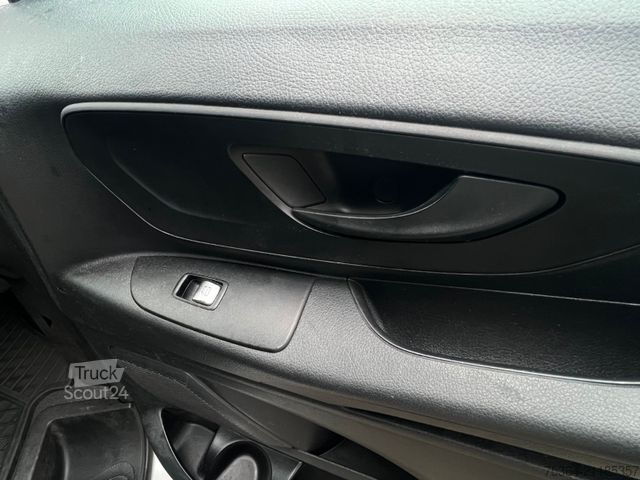 Minibuss MERCEDES-BENZ Vito 111 Cdi BlueTEC 9 Sitze Klima Navi Tempomat