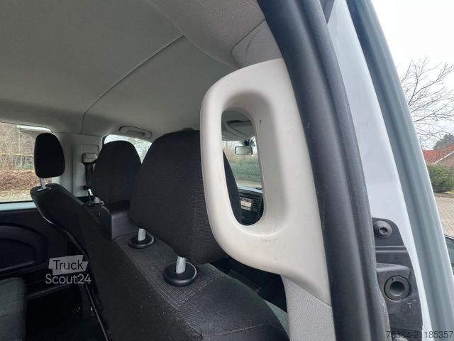 Minibuss MERCEDES-BENZ Vito 111 Cdi BlueTEC 9 Sitze Klima Navi Tempomat