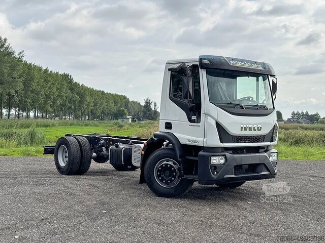 Telaio con cabina Iveco EuroCargo 180 E28-4185 Chassis Cabin (47 units)