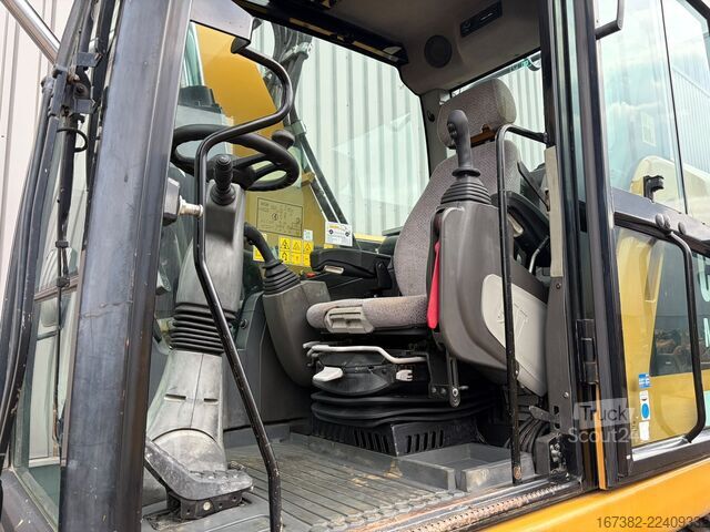 Escavadora de rodas Caterpillar M318F