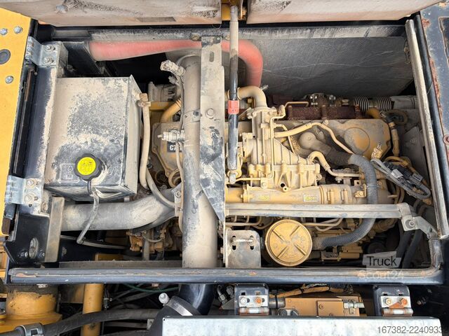 Escavadora de rodas Caterpillar M318F