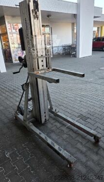 Élévateur de matériaux Sumner Model 2124