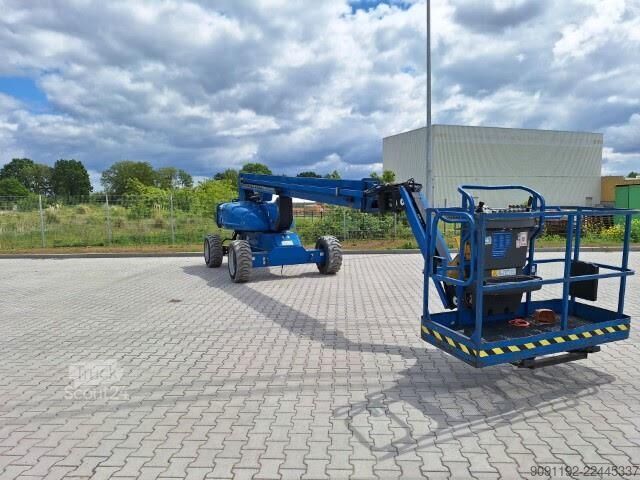 Platforma telescopică JLG E600JP
