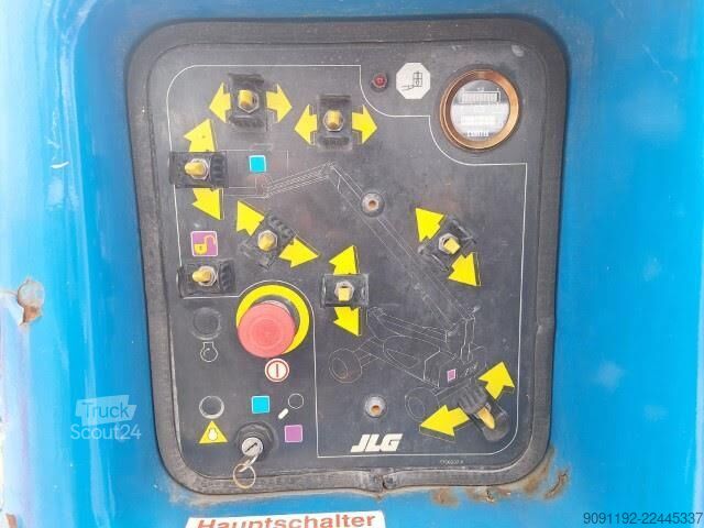 Platforma telescopică JLG E600JP