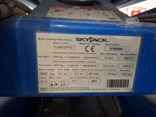 Ascensor cu foarfecă SkyJack SJ6832 RTE
