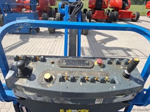 Platforma telescopică JLG E600JP