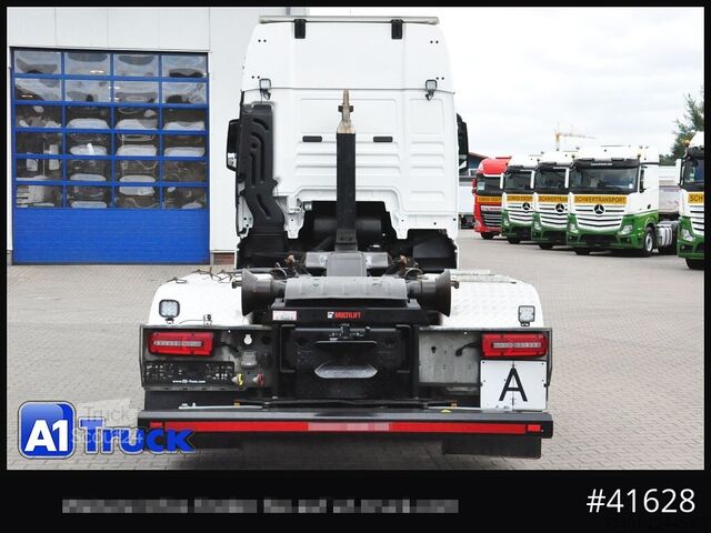 Camião porta-contentores de gancho MAN TGX 26,500 LL, HIAB Intarder Navi Sound, Funk
