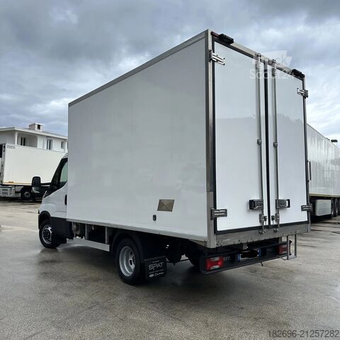 кутиевиден ван Iveco Daily 35c18