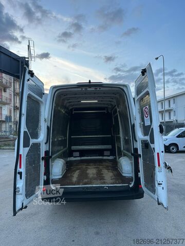 Panel van Volkswagen Crafter