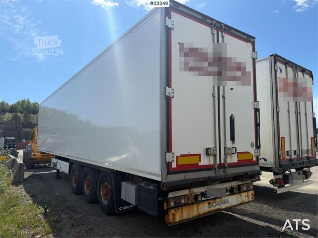 Krone Cool Liner, напівпричіп-контейнер на 3 осі з 2 температурними зонами Krone cool liner 3-axle semi box trailer with 2 temperat