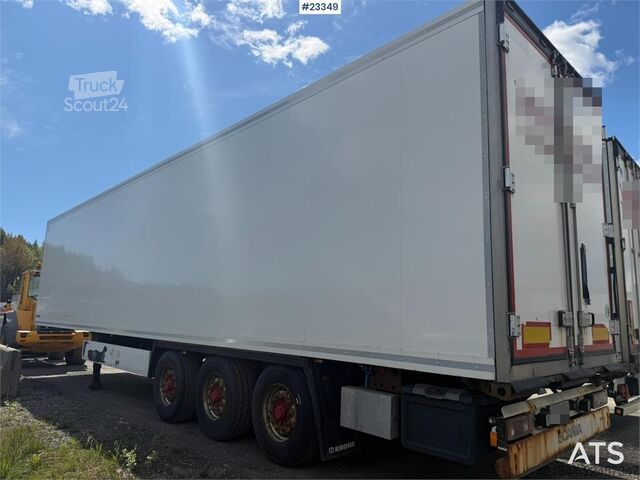 Krone Cool Liner, напівпричіп-контейнер на 3 осі з 2 температурними зонами Krone cool liner 3-axle semi box trailer with 2 temperat