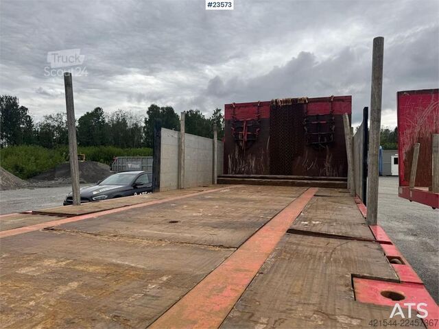 Напівпричіп Istrail Istrail Semi-Trailer