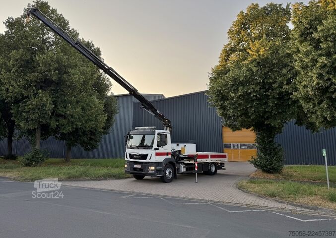 Jeřáb na nákladním automobilu MAN TGM 15.290 - HIAB 111 ES 3 HIDUO -223TKm