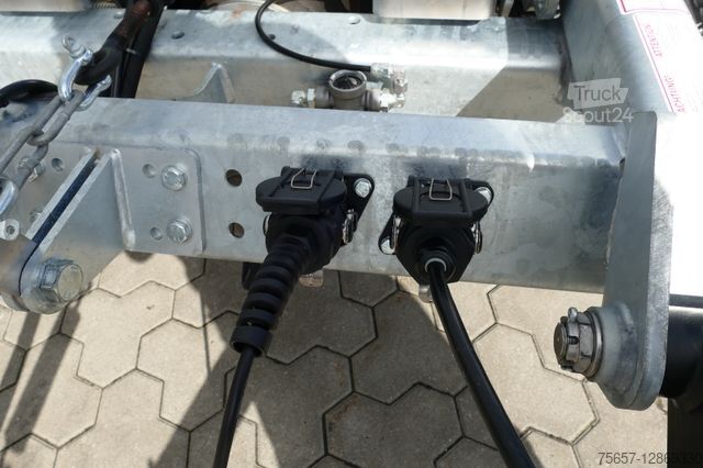 Priekaba su darbo platforma MÜLLER-MITTELTAL 24 to. Kombi Cont. fl.-Liftachse NEU