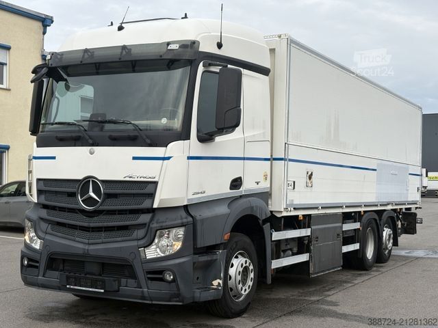 Camion de boissons MERCEDES-BENZ Actros2543*Lenk+Lift*Getränke Zertifikat*TÜV*LBW