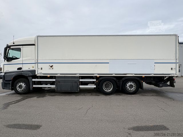 Camion de boissons MERCEDES-BENZ Actros2543*Lenk+Lift*Getränke Zertifikat*TÜV*LBW
